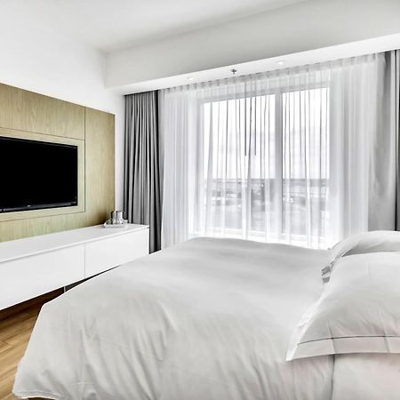 Hotel Mortagne Boucherville Eksteriør bilde