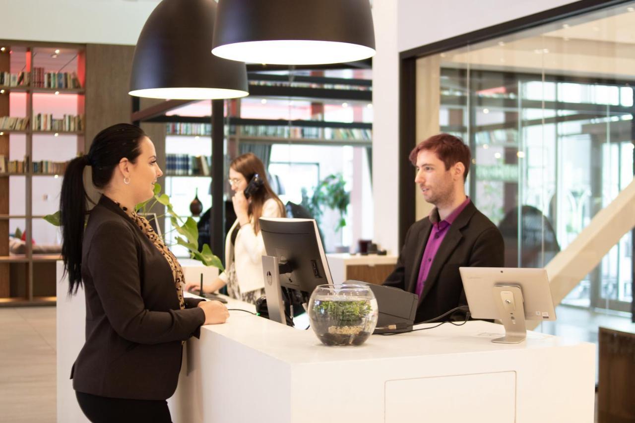 Hotel Mortagne Boucherville Eksteriør bilde
