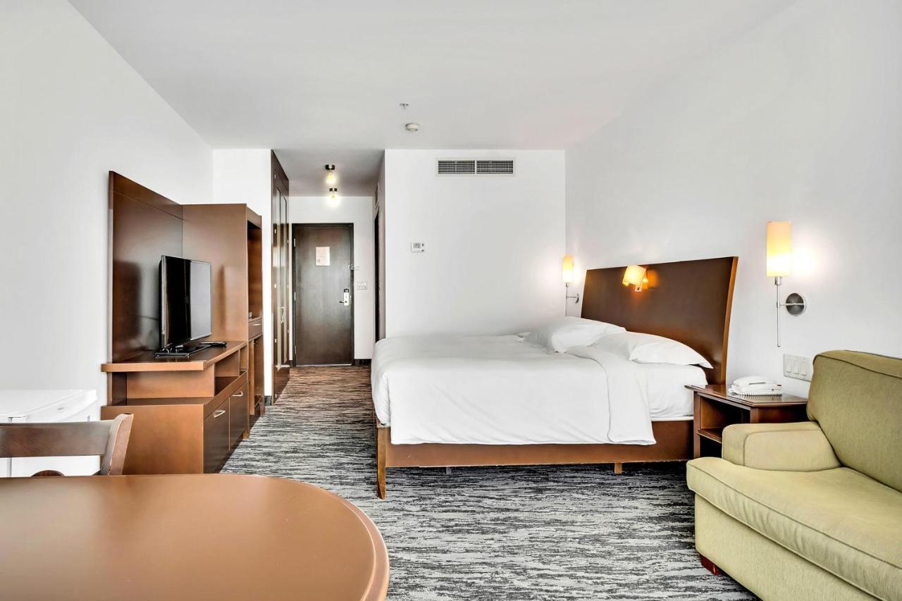 Hotel Mortagne Boucherville Eksteriør bilde